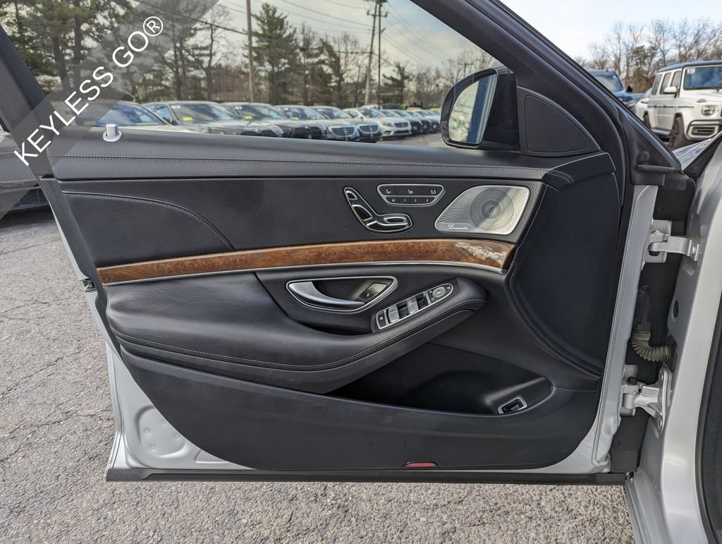 Used 2015 Mercedes-Benz S 550 4MATIC Sedan image 14