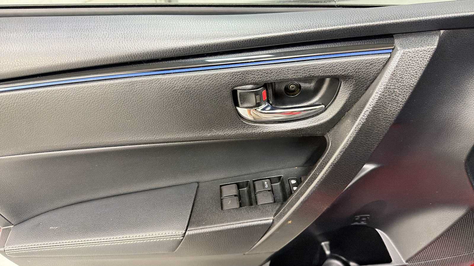 Certified 2019 Toyota Corolla SE FWD image 15