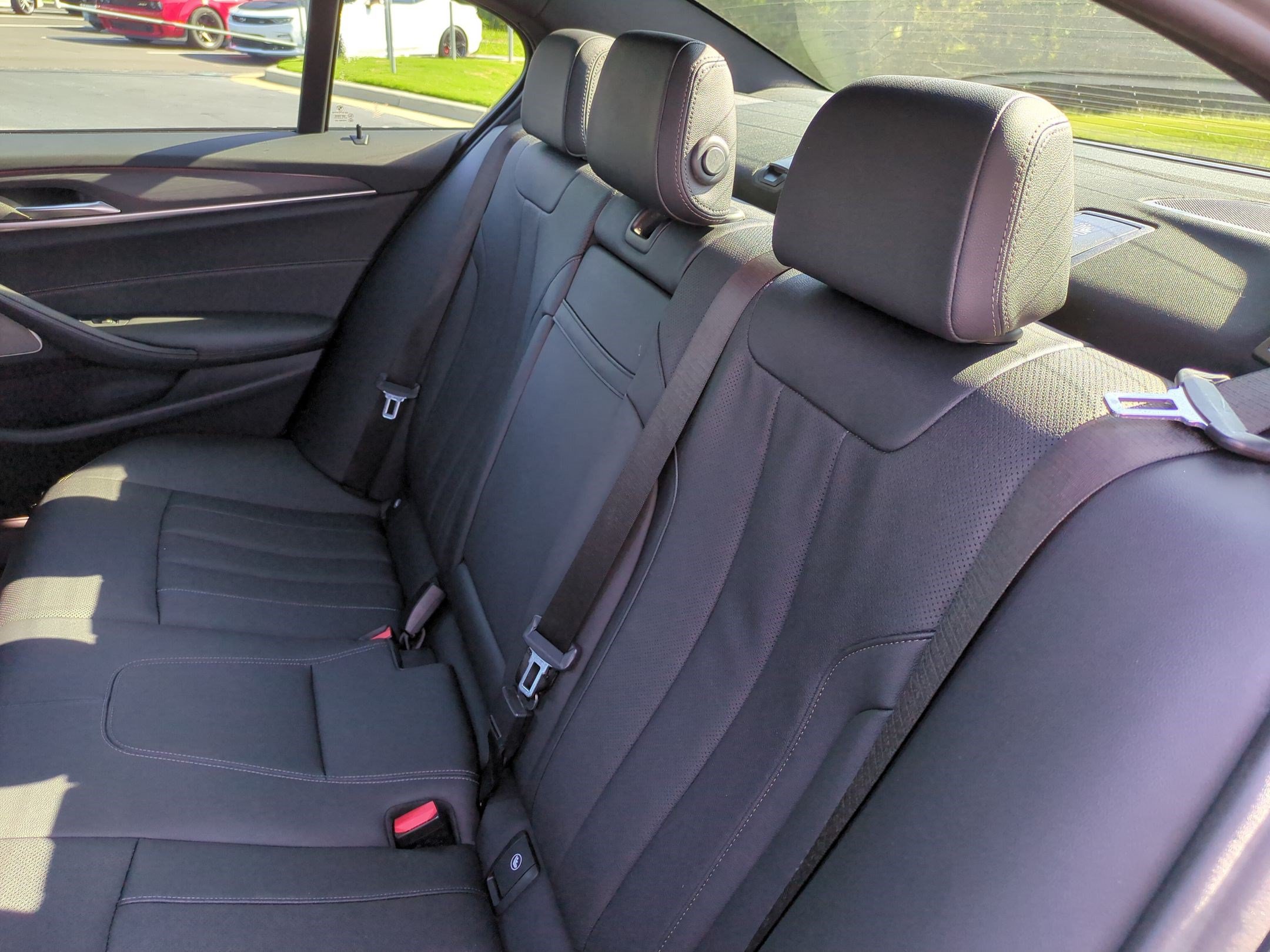 Used 2022 BMW 540i xDrive w/ M Sport Package AWD/4WD image 31