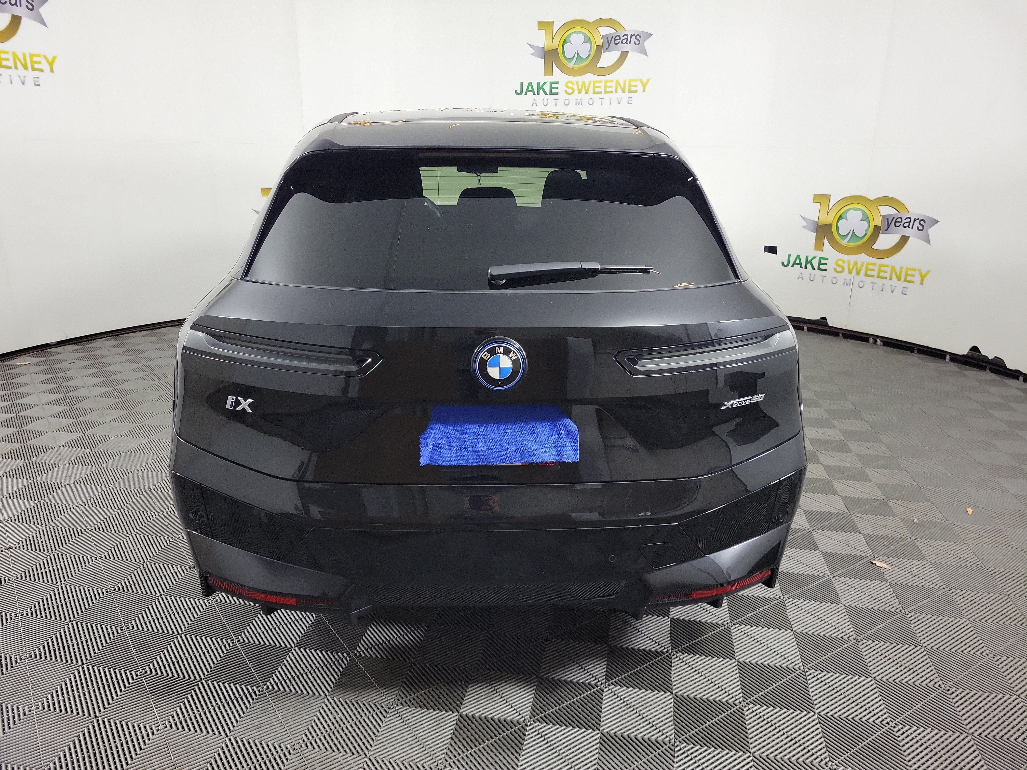Certified 2024 BMW iX xDrive50 w/ Sport Package AWD/4WD image 3