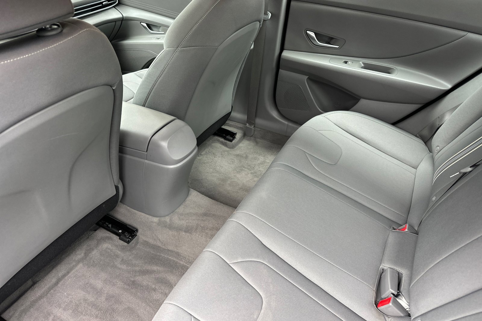 Used 2023 Hyundai Elantra SEL image 12