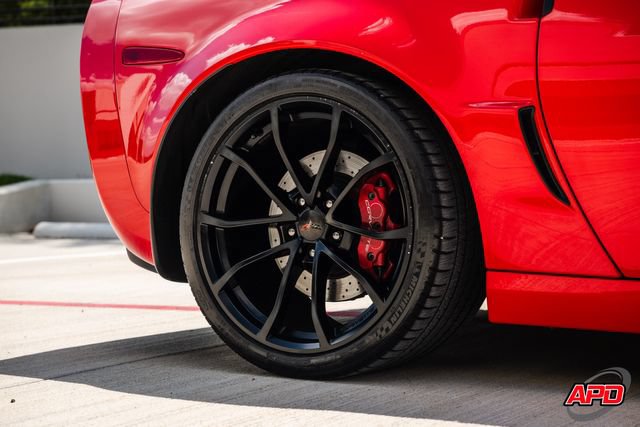 Used 2013 Chevrolet Corvette Z06 w/ 3LZ Preferred Equipment Group RWD image 45