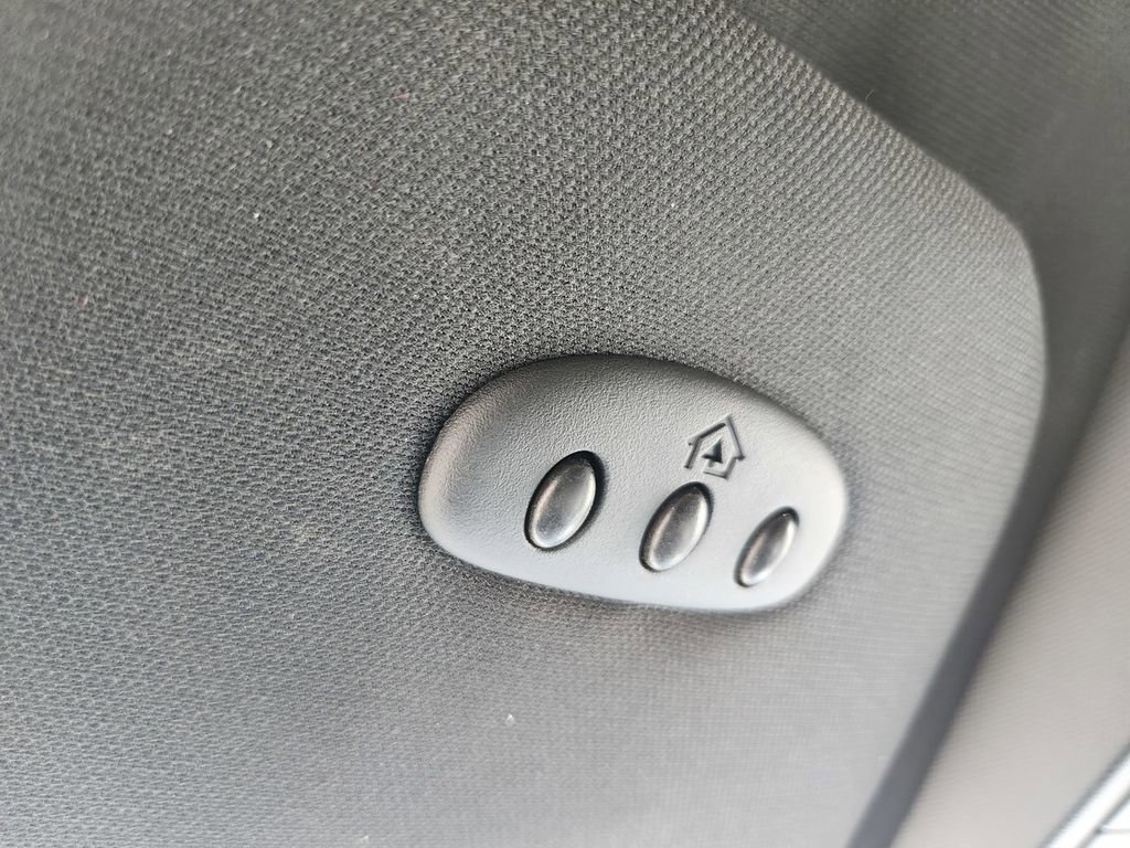 Used 2017 Dodge Grand Caravan GT image 17