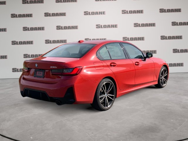 Used 2024 BMW 330i xDrive Sedan w/ M Sport Package AWD/4WD image 5