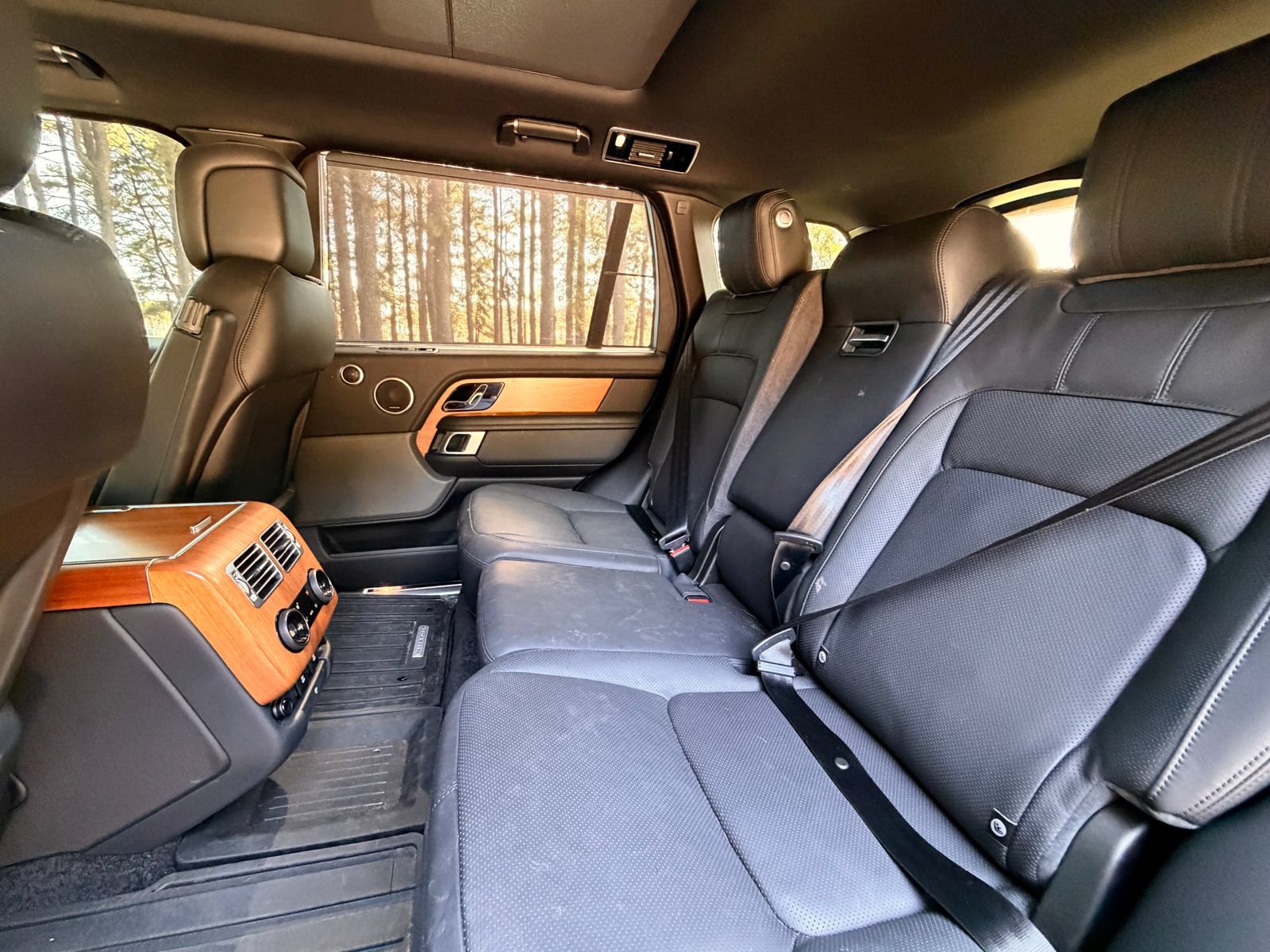 Used 2021 Land Rover Range Rover P525 Westminster Edition LWB AWD/4WD image 14