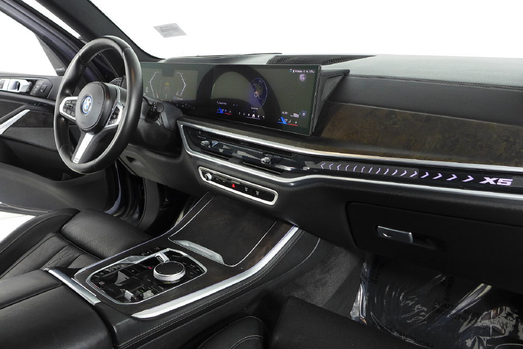 Certified 2024 BMW X5 xDrive50e w/ M Sport Package AWD/4WD image 13