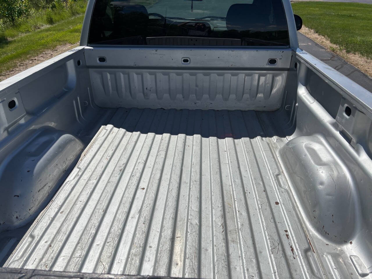 Used 2010 Chevrolet Silverado 1500 W/T RWD image 9