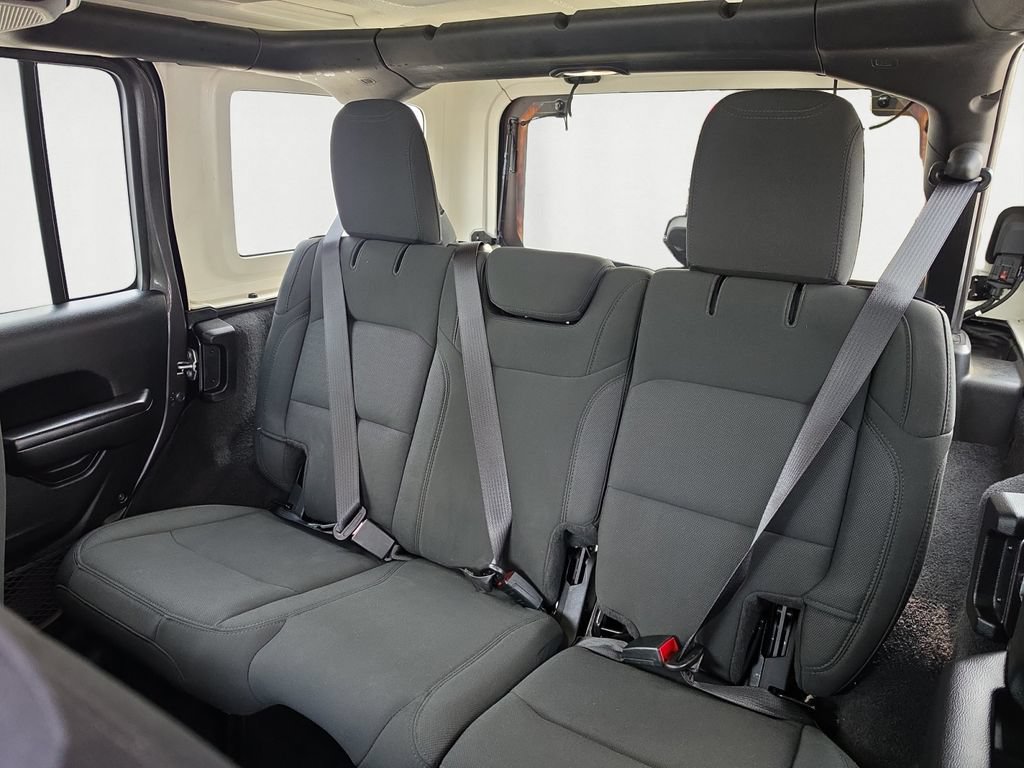 Used 2021 Jeep Wrangler Unlimited Sport AWD/4WD image 14