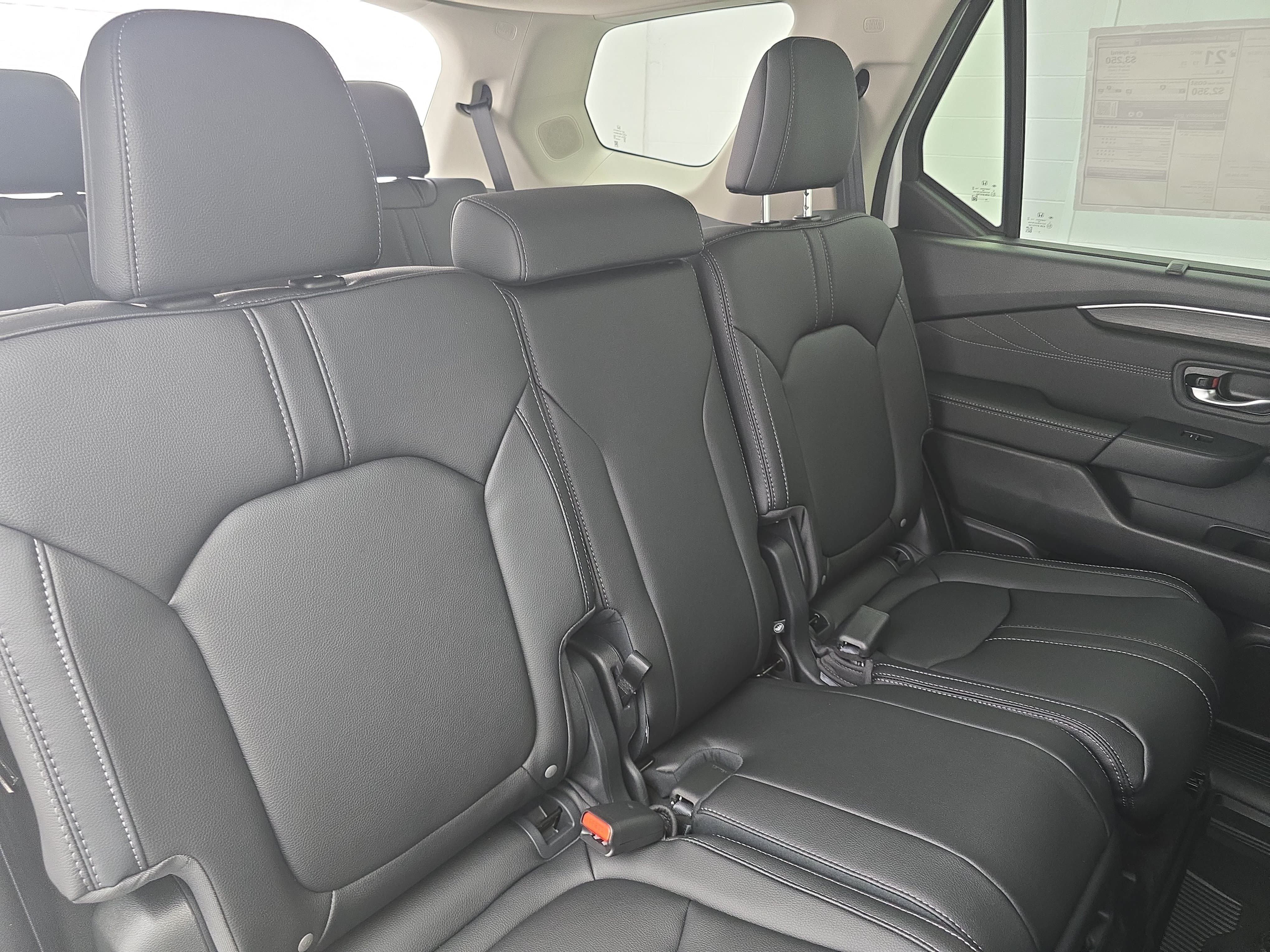 New 2026 Honda Pilot Touring image 12