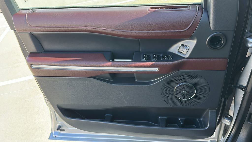 Used 2024 Ford Expedition Max Limited image 20