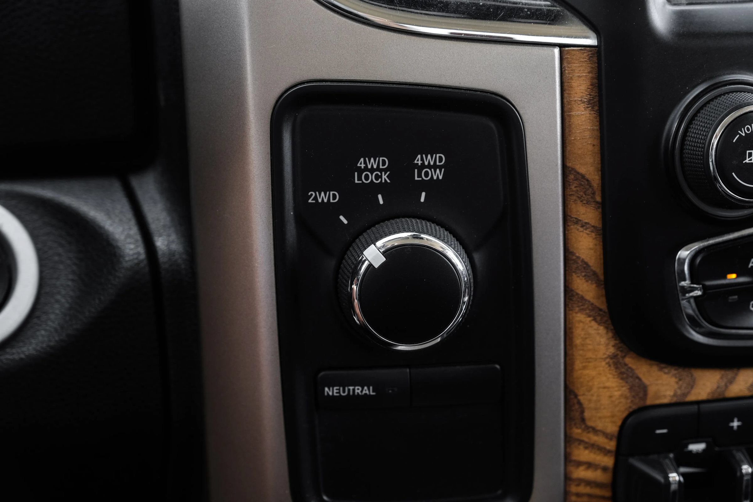 Used 2016 RAM 2500 Longhorn AWD/4WD image 36