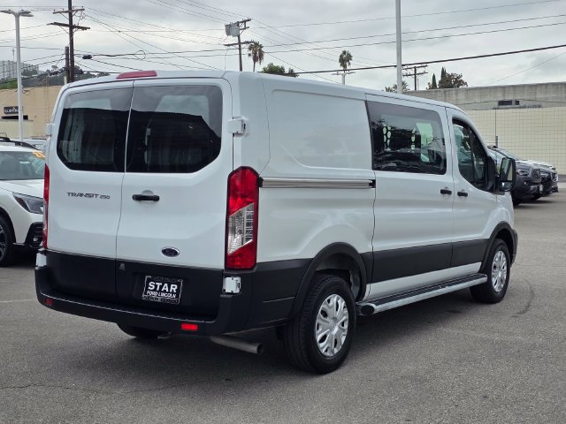 Used 2025 Ford Transit 250 Low Roof w/ Exterior Upgrade Package RWD image 4