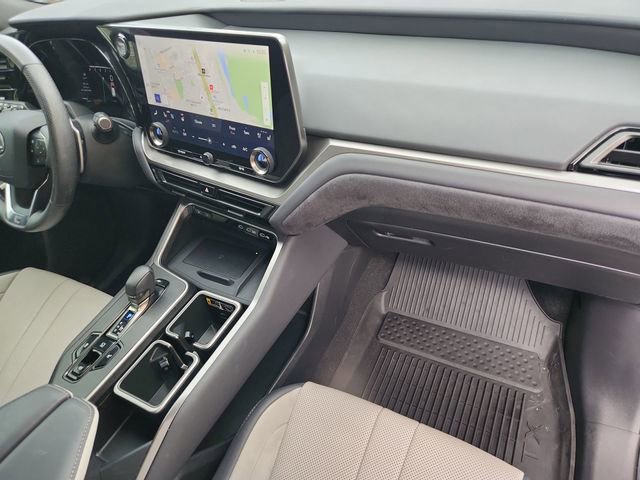 Used 2024 Lexus TX 500h AWD w/ Technology Package image 30