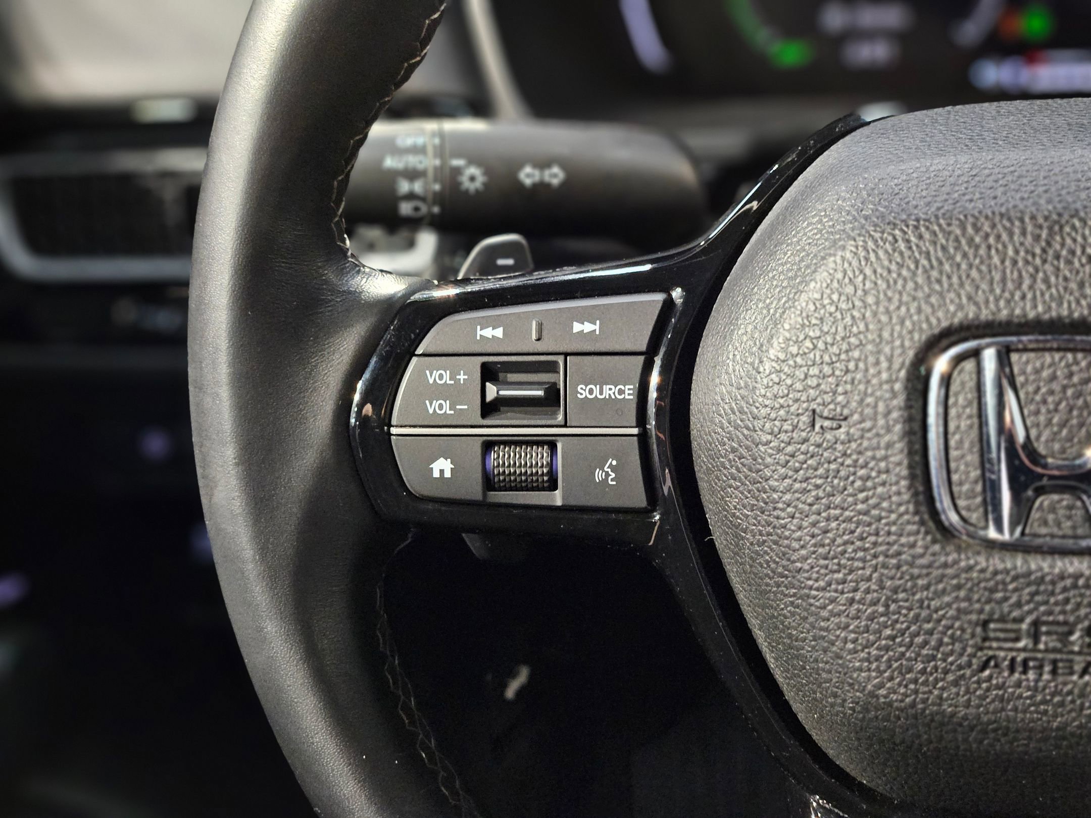 Used 2025 Honda Civic Sport image 28