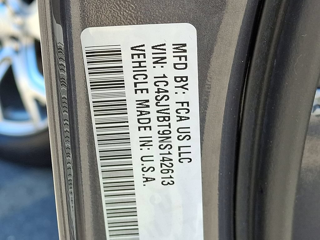 Certified 2022 Jeep Wagoneer Series II AWD/4WD image 27