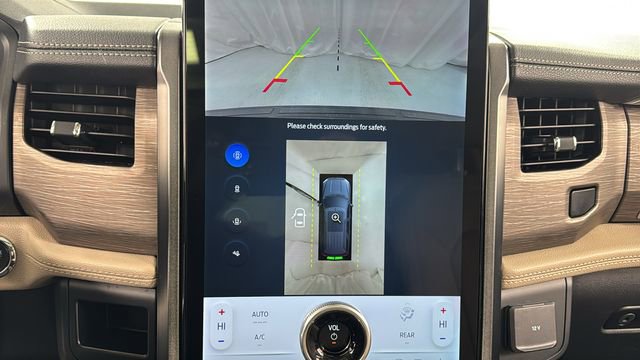 Used 2024 Ford Expedition Limited image 26