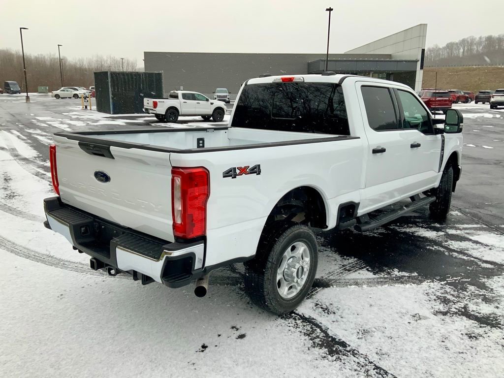 Used 2025 Ford F350 XLT image 12
