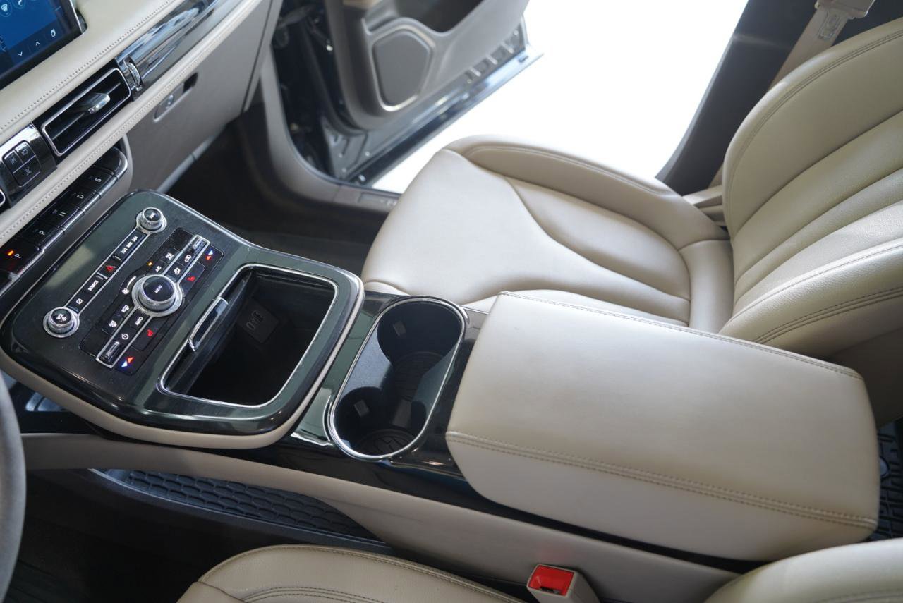 Used 2022 Lincoln Nautilus AWD w/ Premium Package image 20