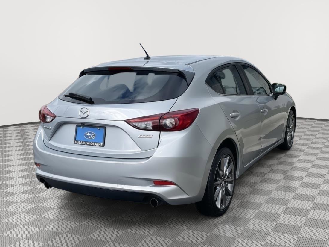 Used 2018 MAZDA MAZDA3 Touring image 8