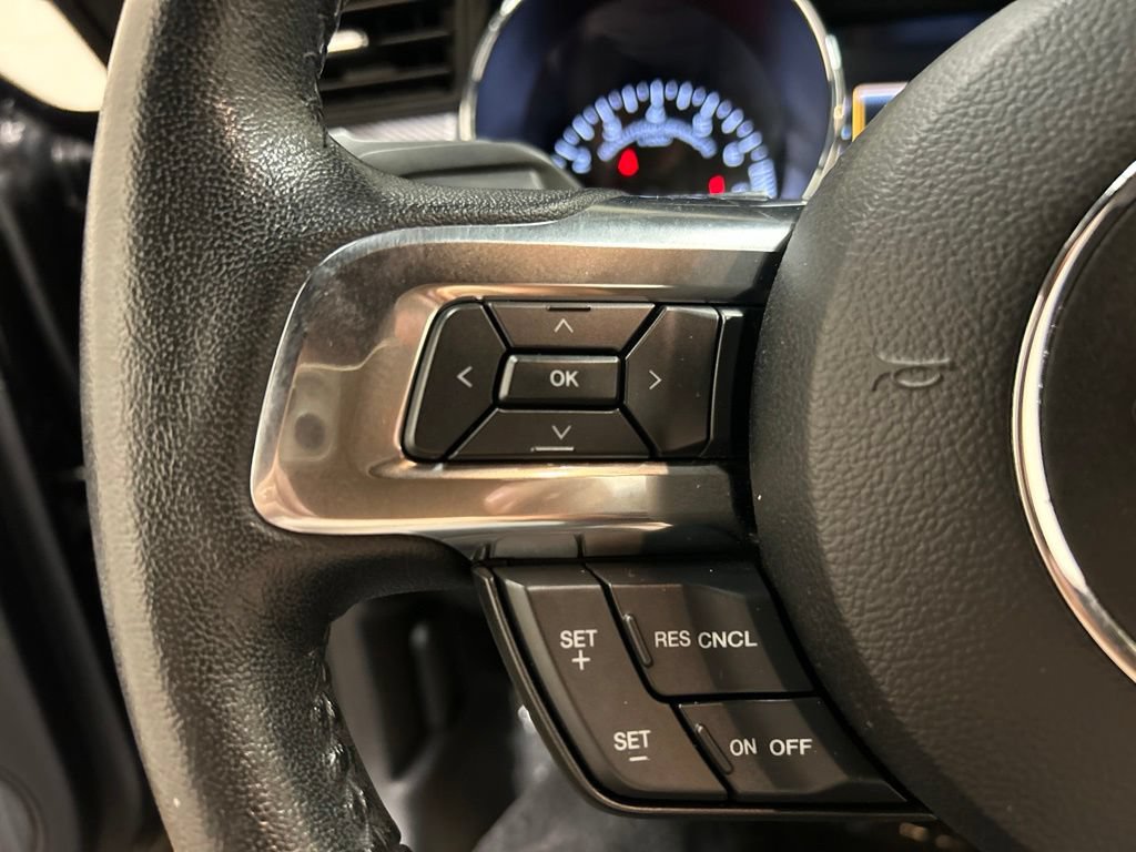 Used 2017 Ford Mustang GT w/ Black Accent Package RWD image 20