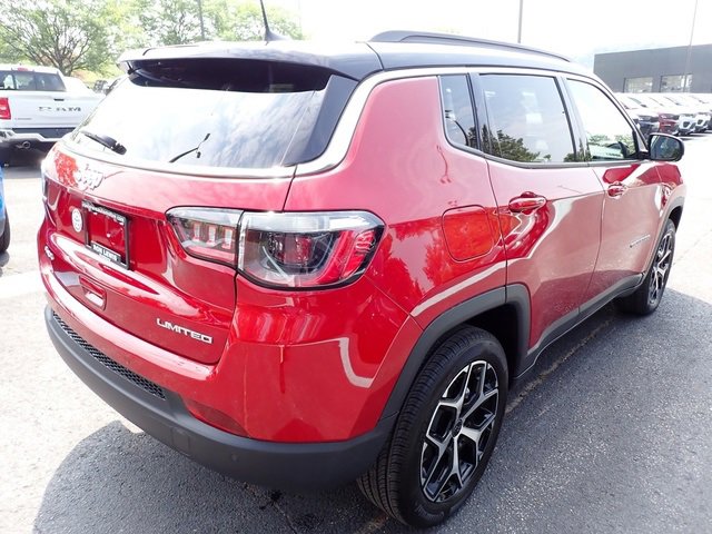 New 2025 Jeep Compass Limited image 7
