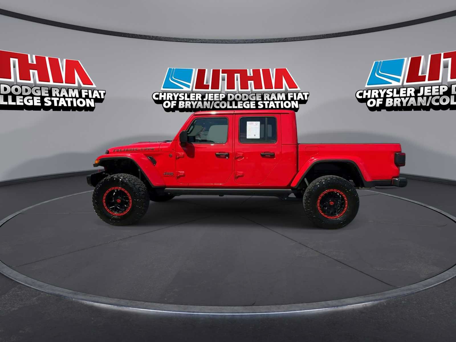 Used 2025 Jeep Gladiator Rubicon AWD/4WD image 5