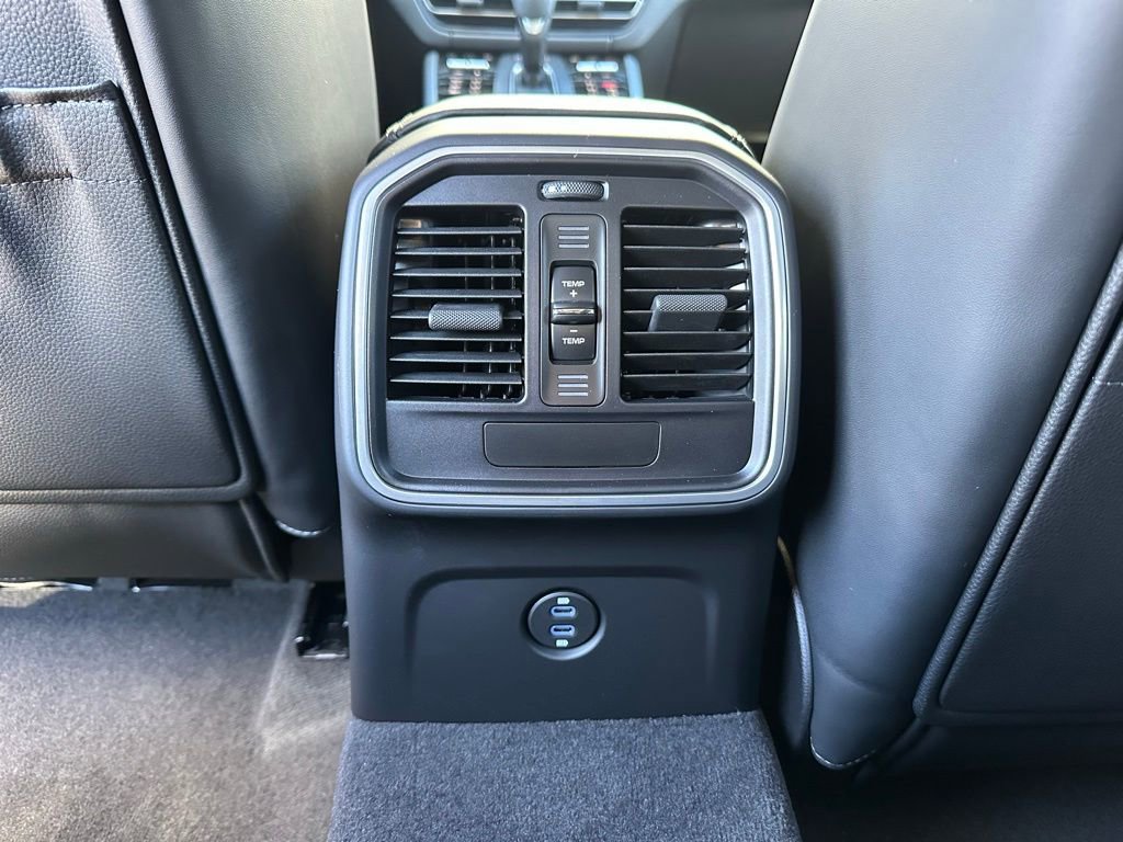 Used 2026 Porsche Macan S image 40