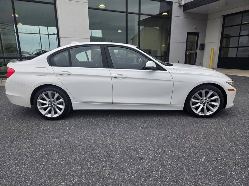 Used 2015 BMW 320i xDrive PREMIUM/WINTER image 2