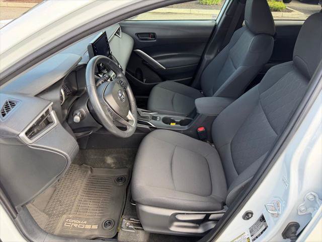 Certified 2022 Toyota Corolla Cross LE w/ Black Badges Package (TMS) AWD/4WD image 13