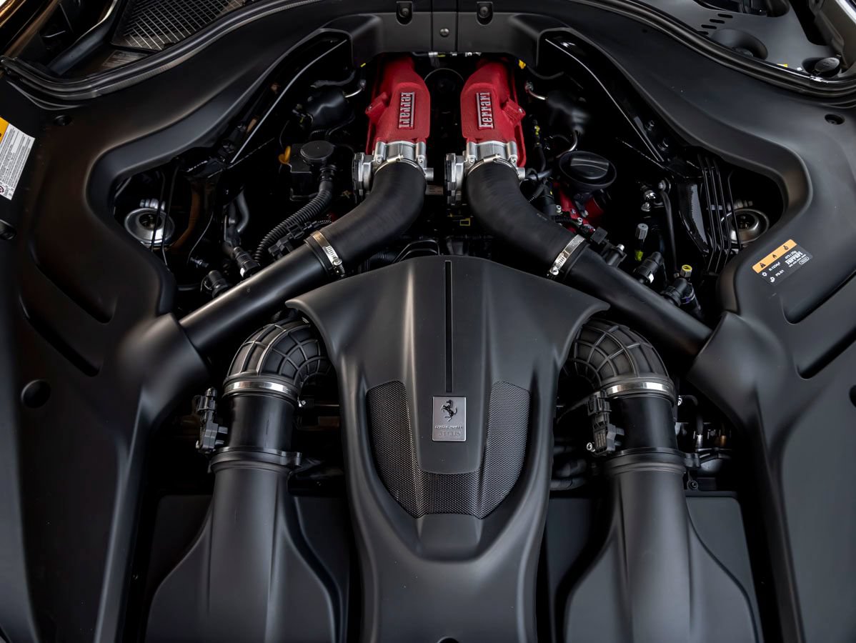 Used 2024 Ferrari Roma Spider RWD image 35