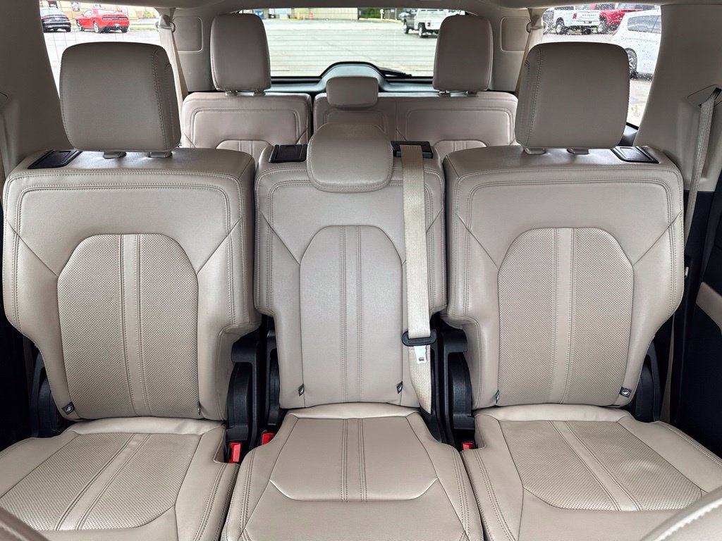 Used 2024 Ford Expedition Max Limited AWD/4WD image 31