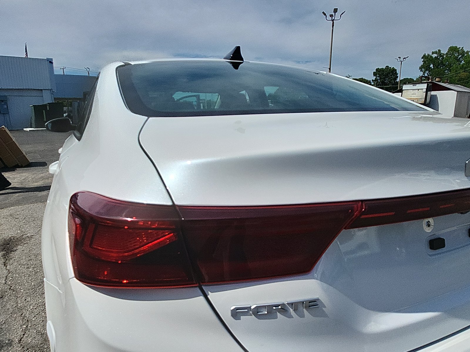 Used 2024 Kia Forte LXS w/ LXS Technology Package FWD image 10