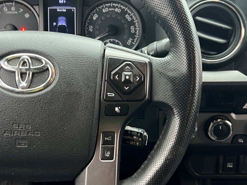 Used 2018 Toyota Tacoma TRD Off-Road image 24