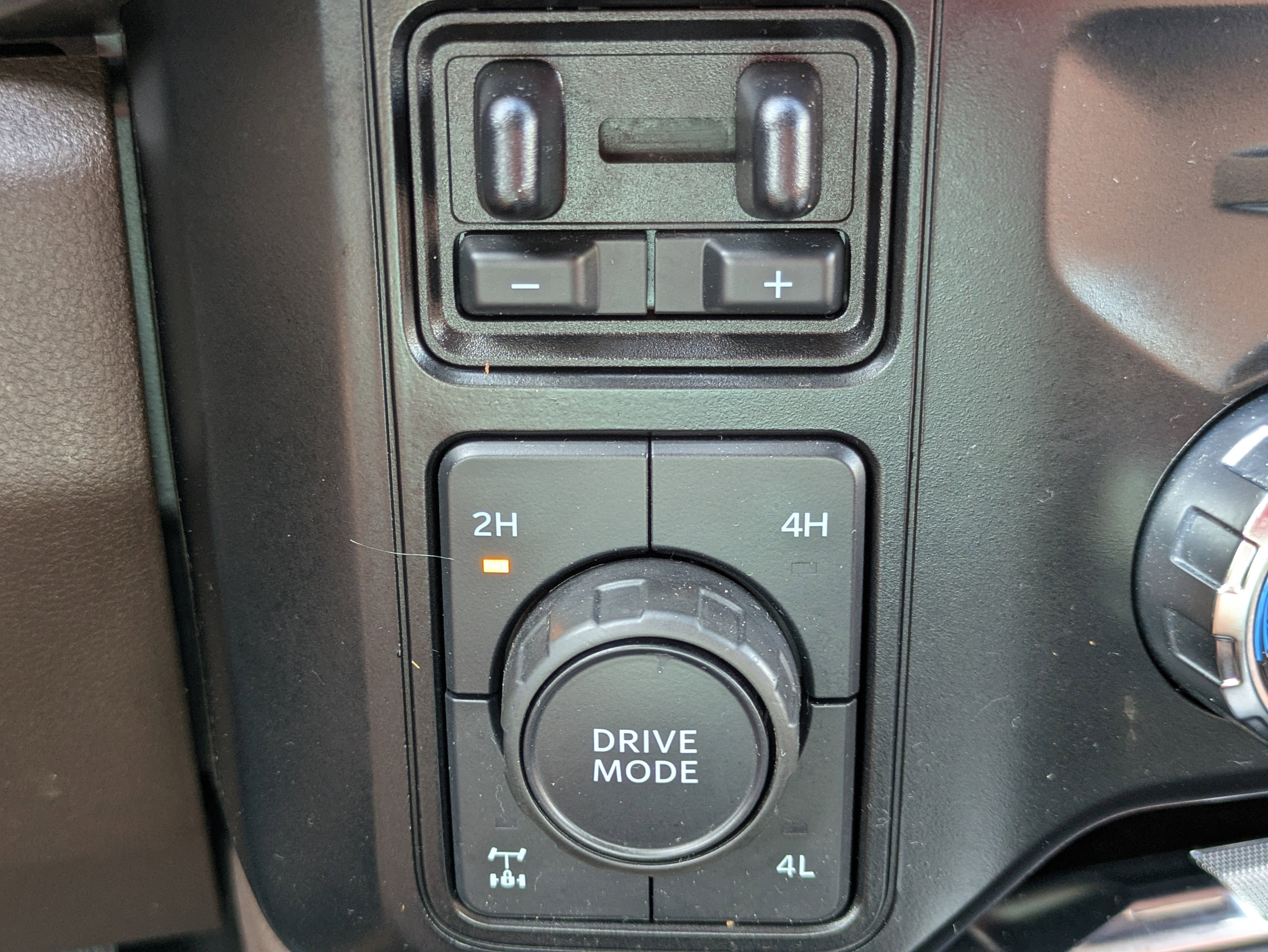 Used 2024 Ford F250 King Ranch w/ Chrome Package image 27