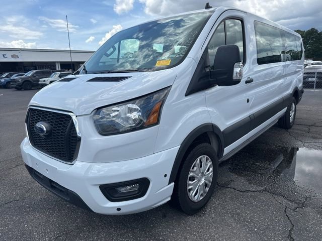 Used 2024 Ford Transit 350 XLT RWD image 2