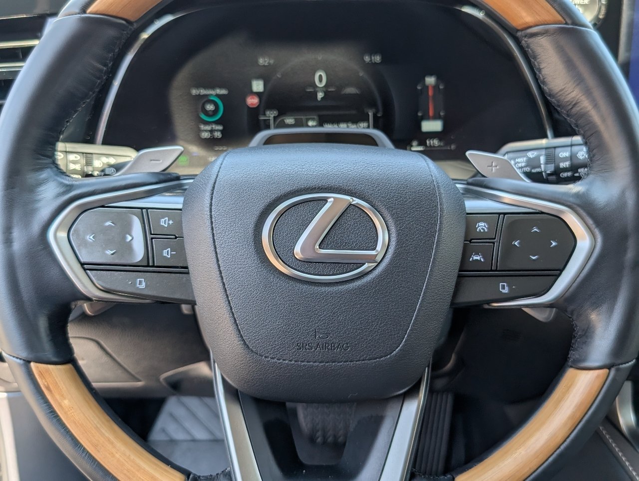 Used 2025 Lexus RX 450h AWD w/ Convenience Package image 18