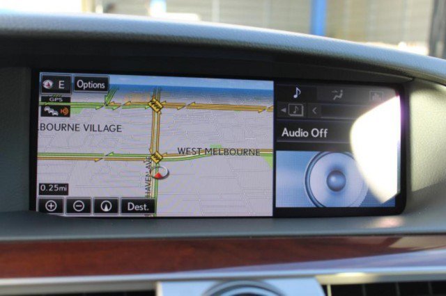 Used 2015 Lexus LS 460 w/ Comfort Package image 28