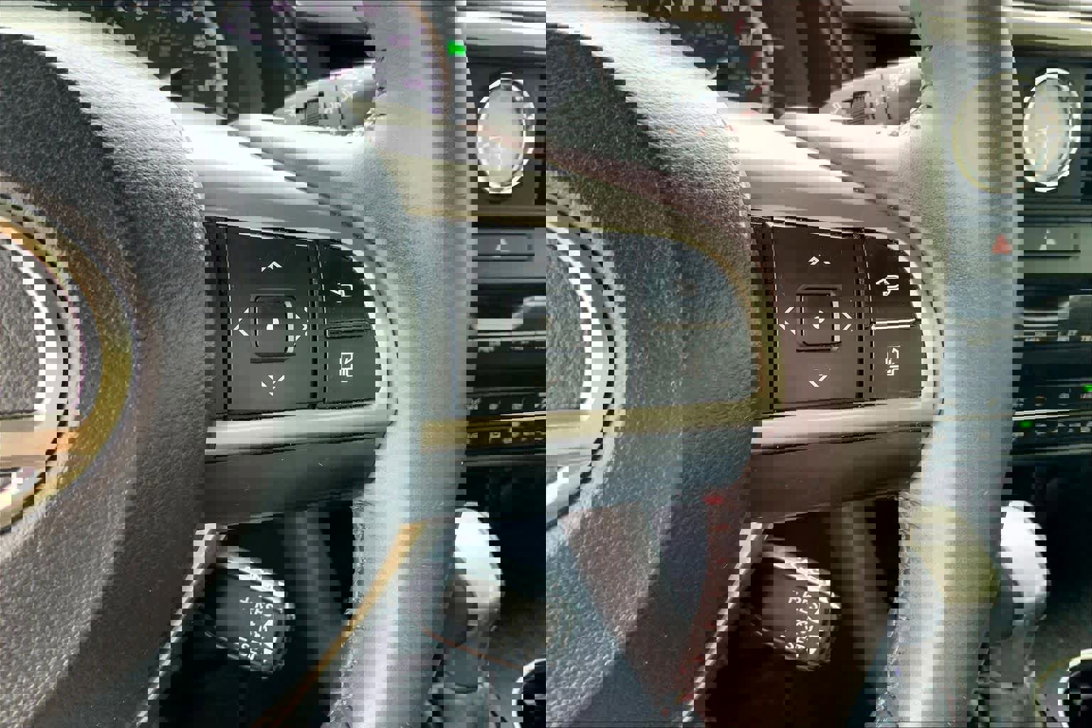 Used 2016 Lexus RX 450h AWD w/ Accessory Package image 23