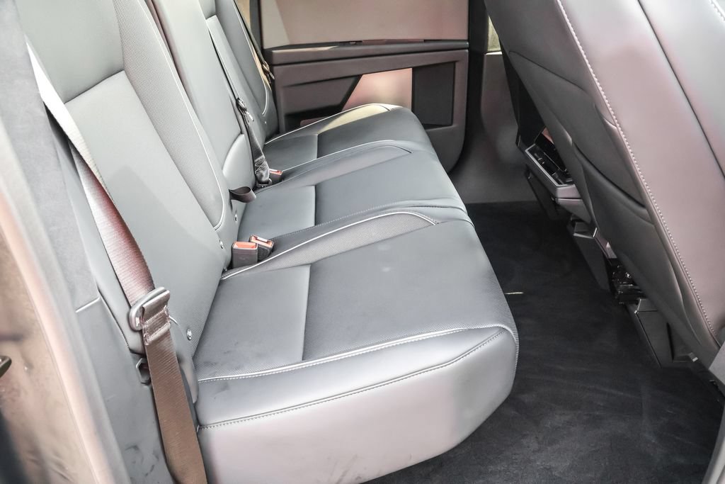 Used 2024 Tesla Cybertruck AWD Crew Cab image 30