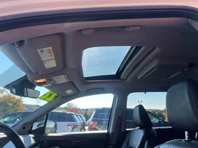 Used 2022 Honda Pilot Touring image 29