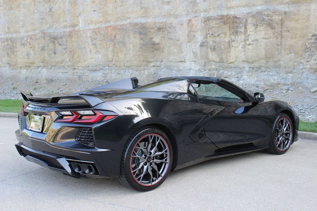 Used 2024 Chevrolet Corvette Stingray Premium Conv w/ Z51 Performance Package RWD image 8