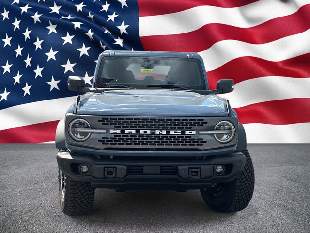 New 2025 Ford Bronco Badlands image 3