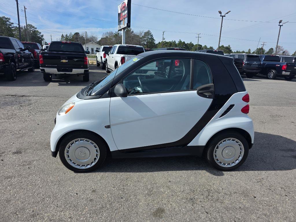 Used 2015 smart fortwo pure image 2