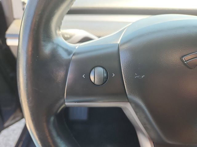 Used 2019 Tesla Model 3 image 17