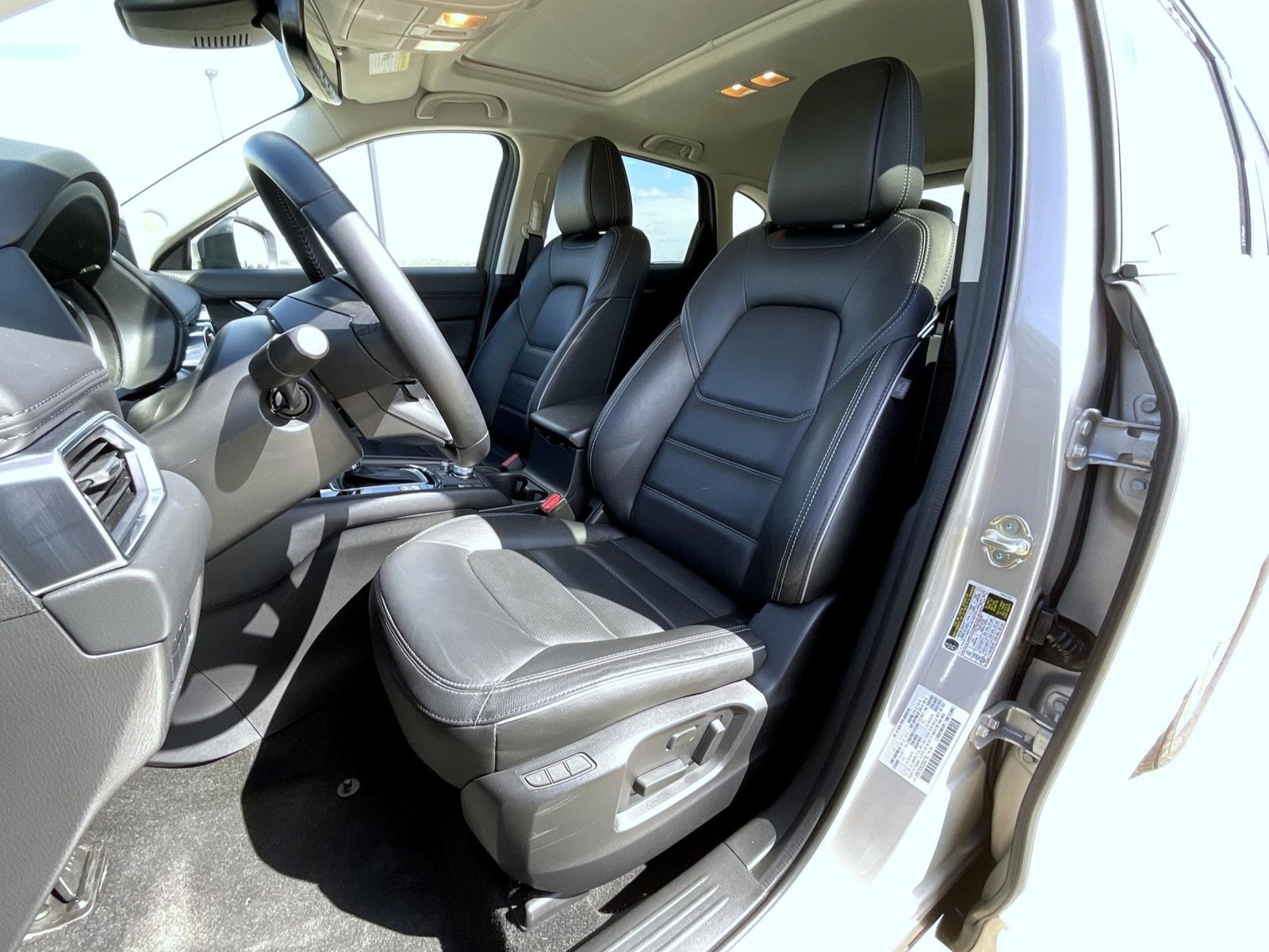 Certified 2025 MAZDA CX-5 AWD 2.5 S w/ Preferred Package image 10