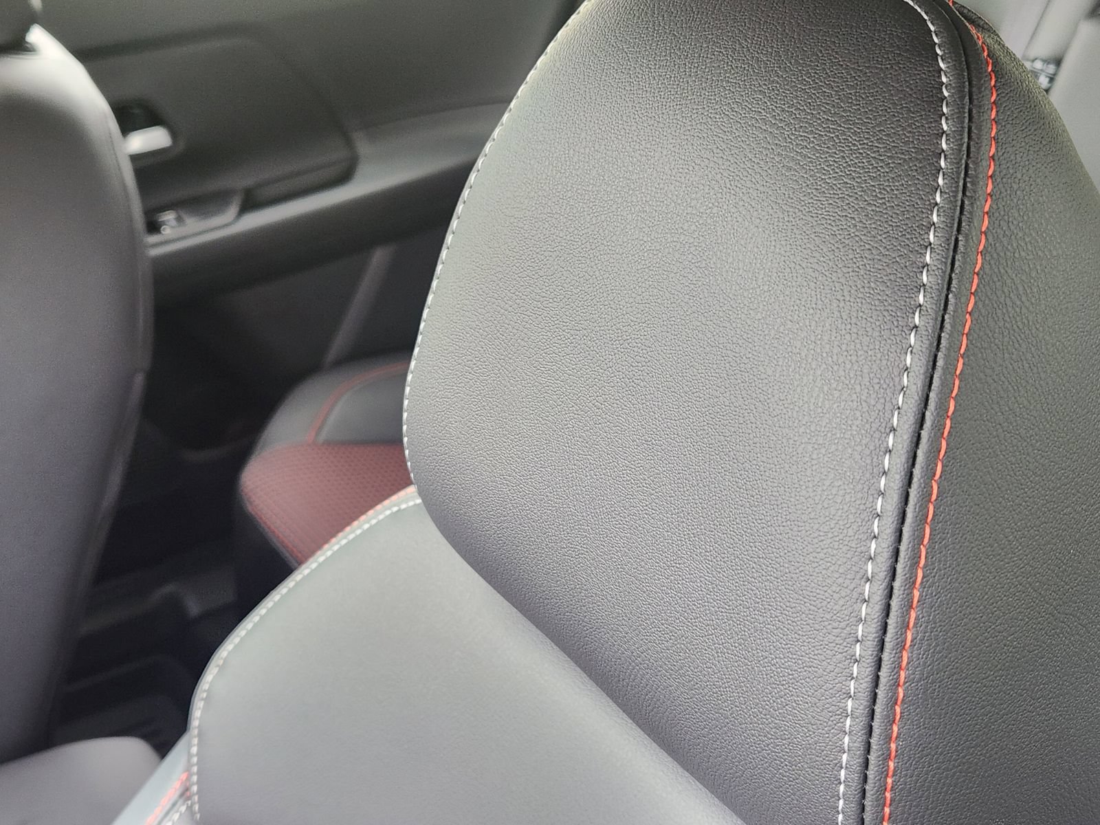 New 2026 Nissan Kicks SR w/ Cold Weather Package FWD image 14