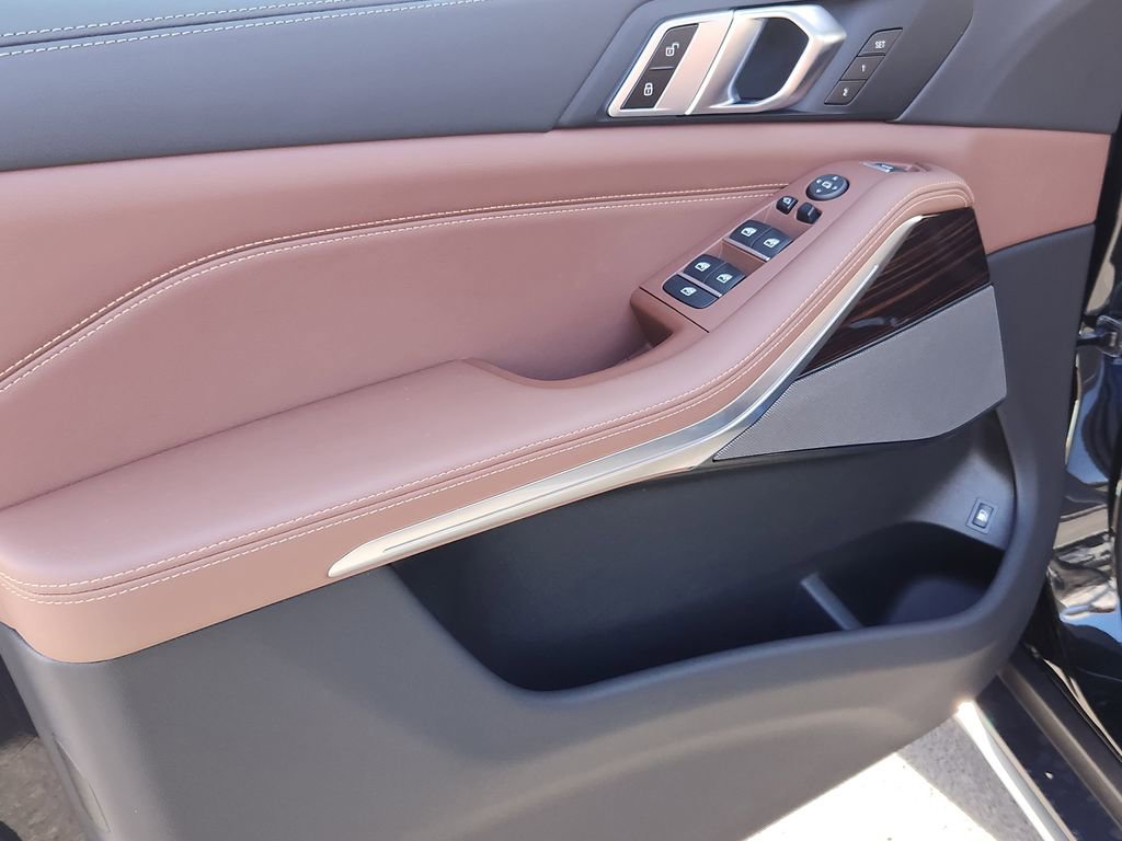 New 2026 BMW X5 xDrive50e AWD/4WD image 8