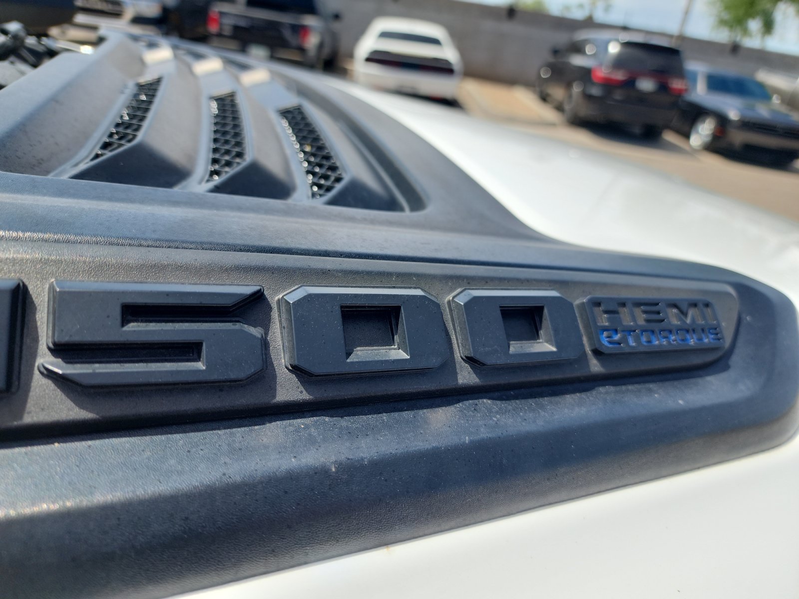 Used 2024 RAM 1500 Laramie AWD/4WD image 30