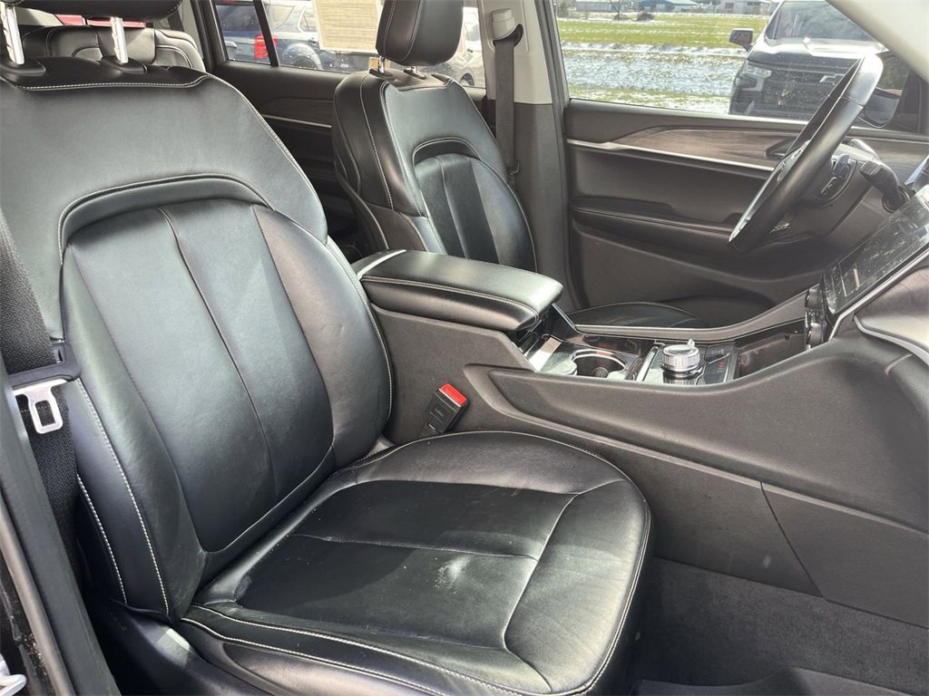 Used 2021 Jeep Grand Cherokee L Limited image 26