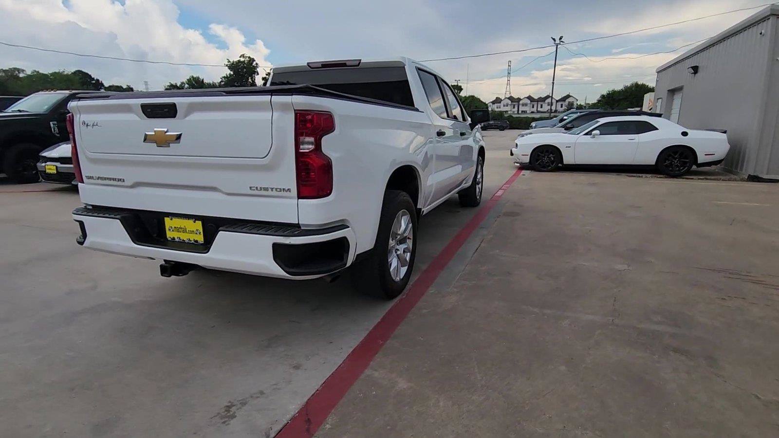 Used 2025 Chevrolet Silverado 1500 Custom RWD image 8
